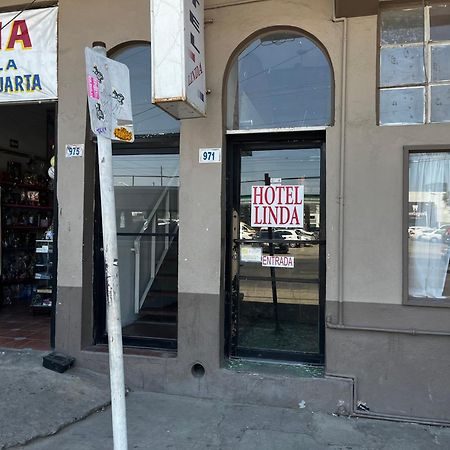 Oyo Hotel Linda Tijuana Bagian luar foto