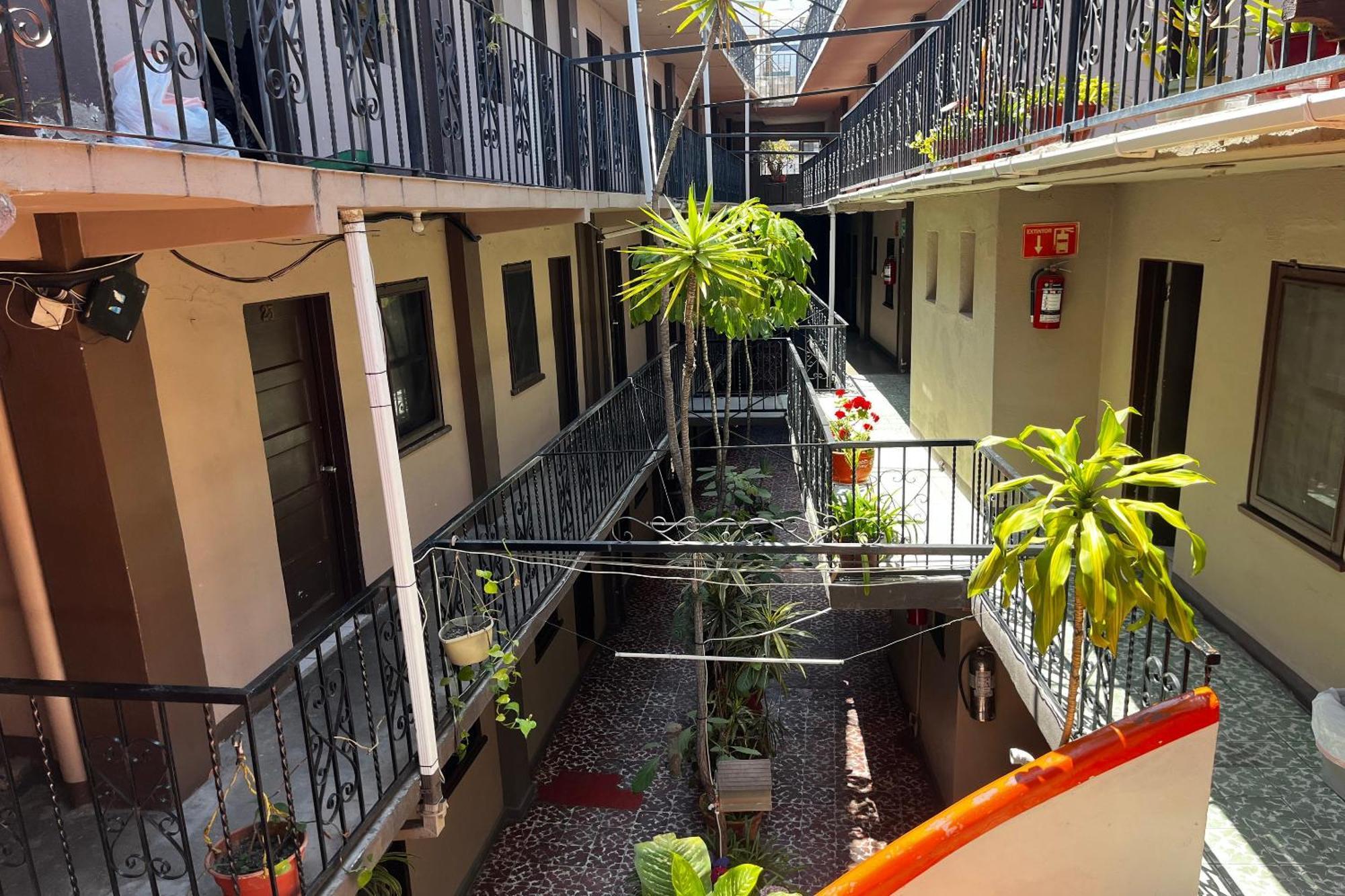 Oyo Hotel Linda Tijuana Bagian luar foto