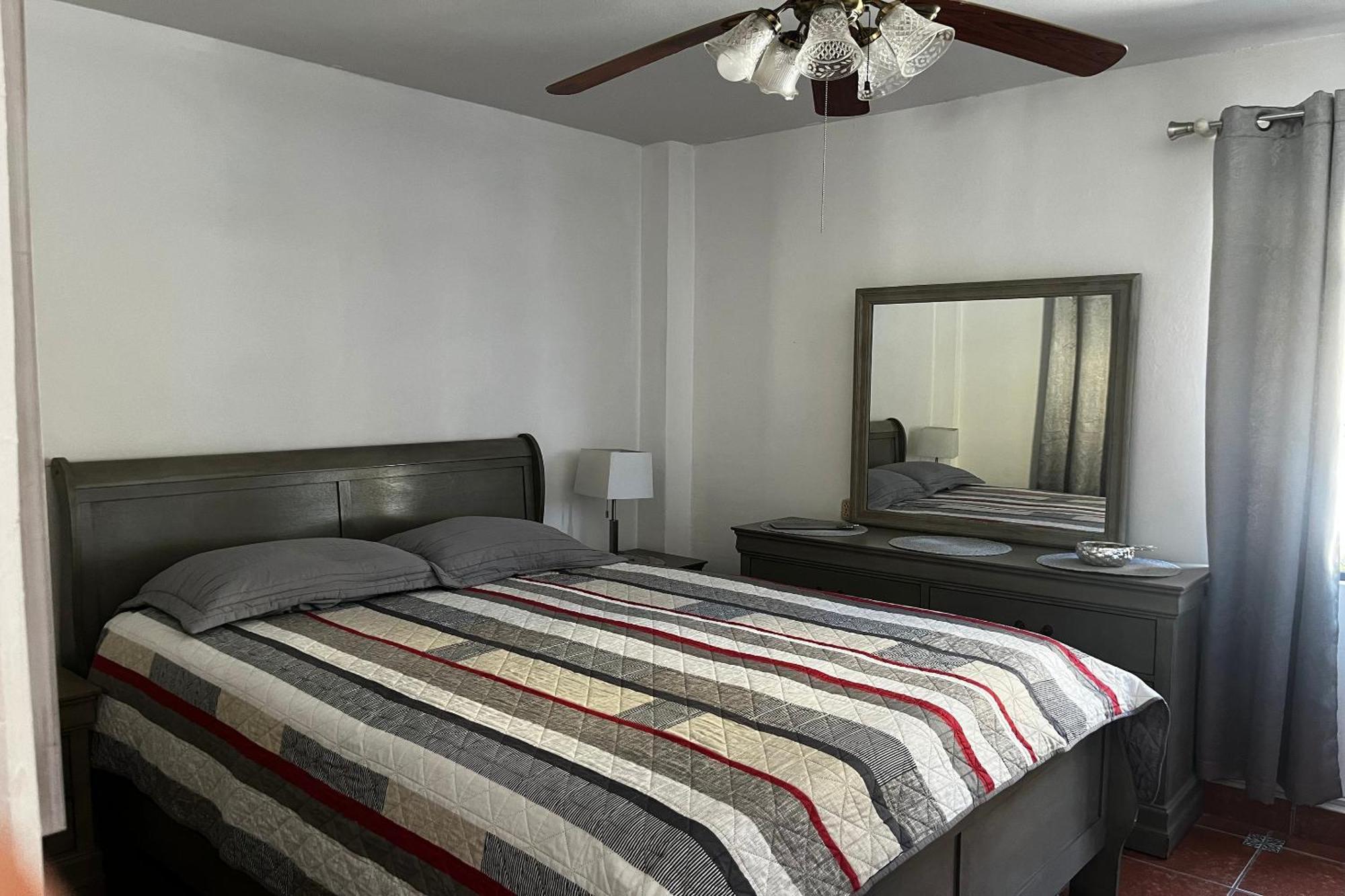 Oyo Hotel Linda Tijuana Bagian luar foto