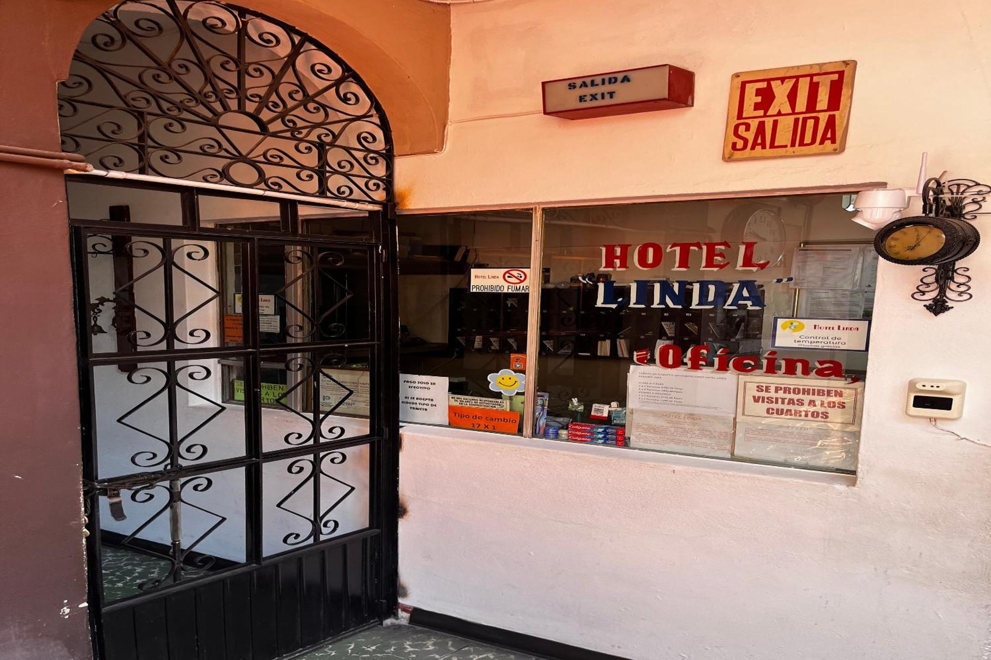 Oyo Hotel Linda Tijuana Bagian luar foto