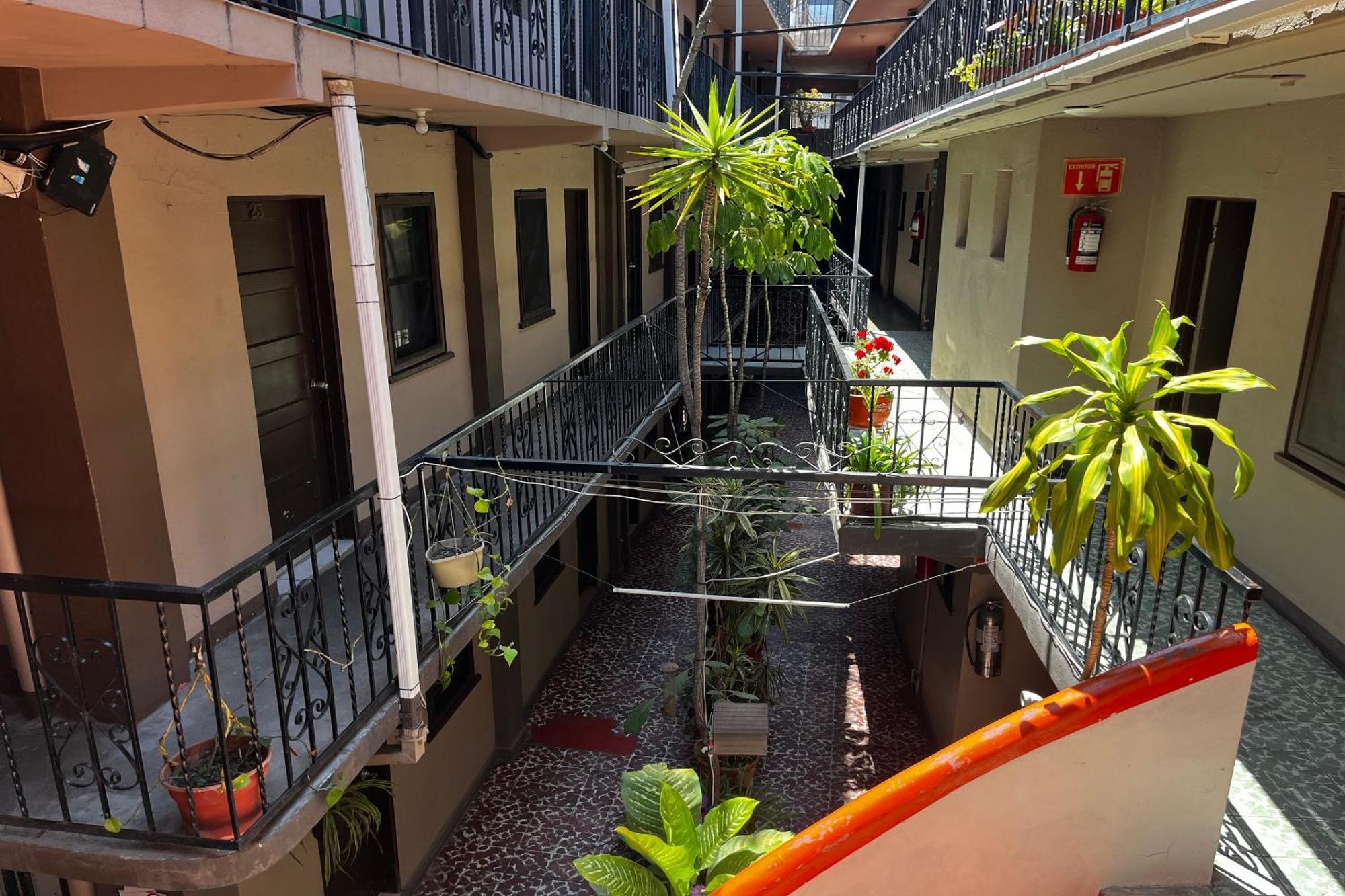 Oyo Hotel Linda Tijuana Bagian luar foto