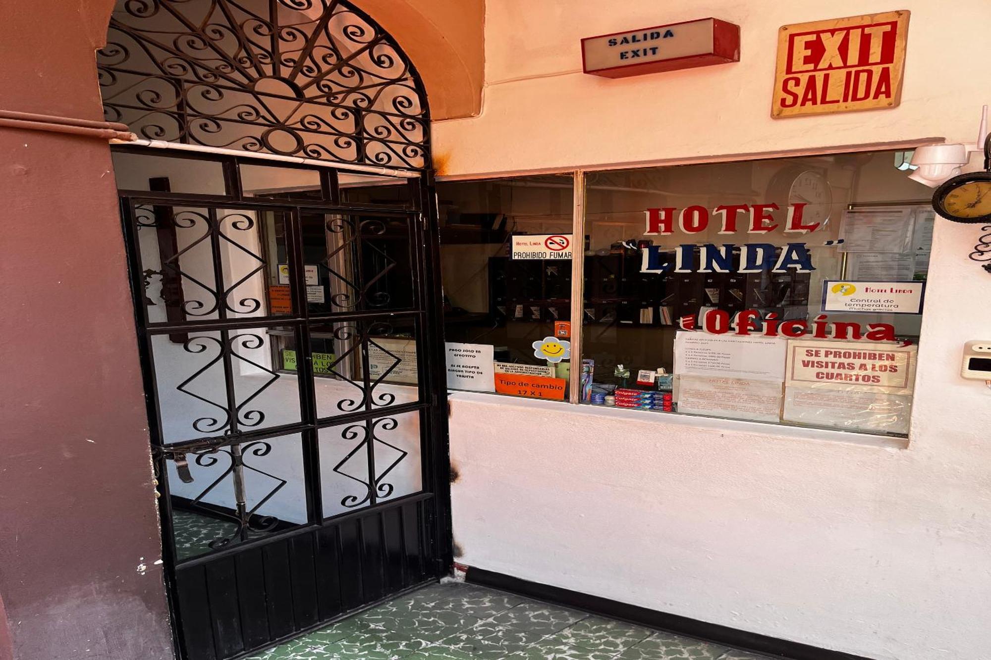 Oyo Hotel Linda Tijuana Bagian luar foto
